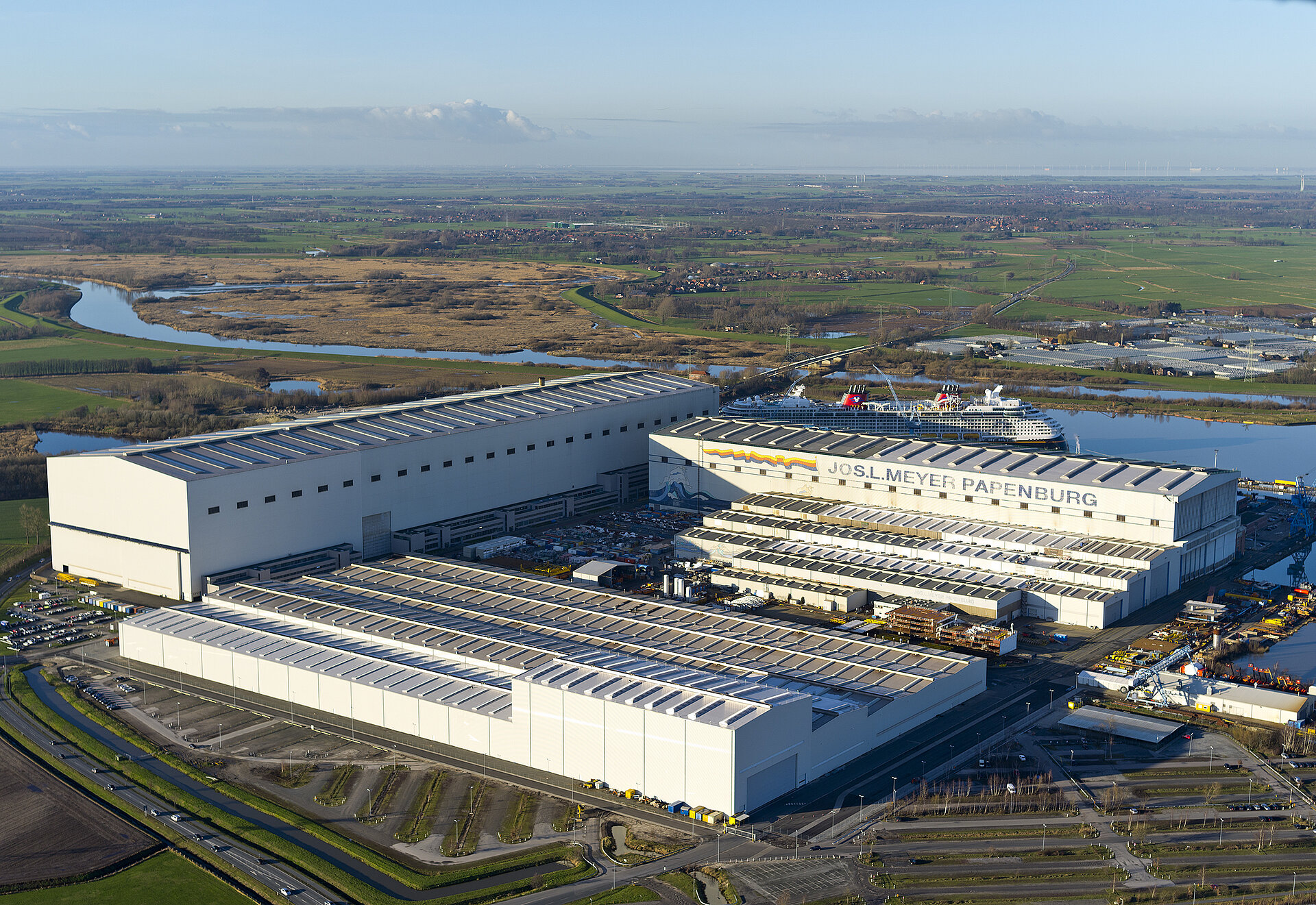 Meyer Werft in Papenburg Meyer Werft in Papenburg
