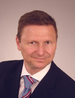 Dr. Mathias Jonas